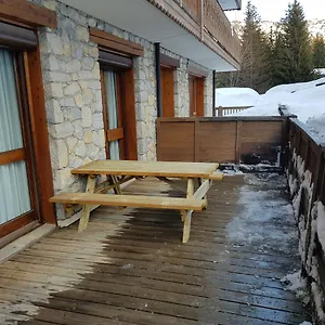 Un Hiver à - In Out Courchevel