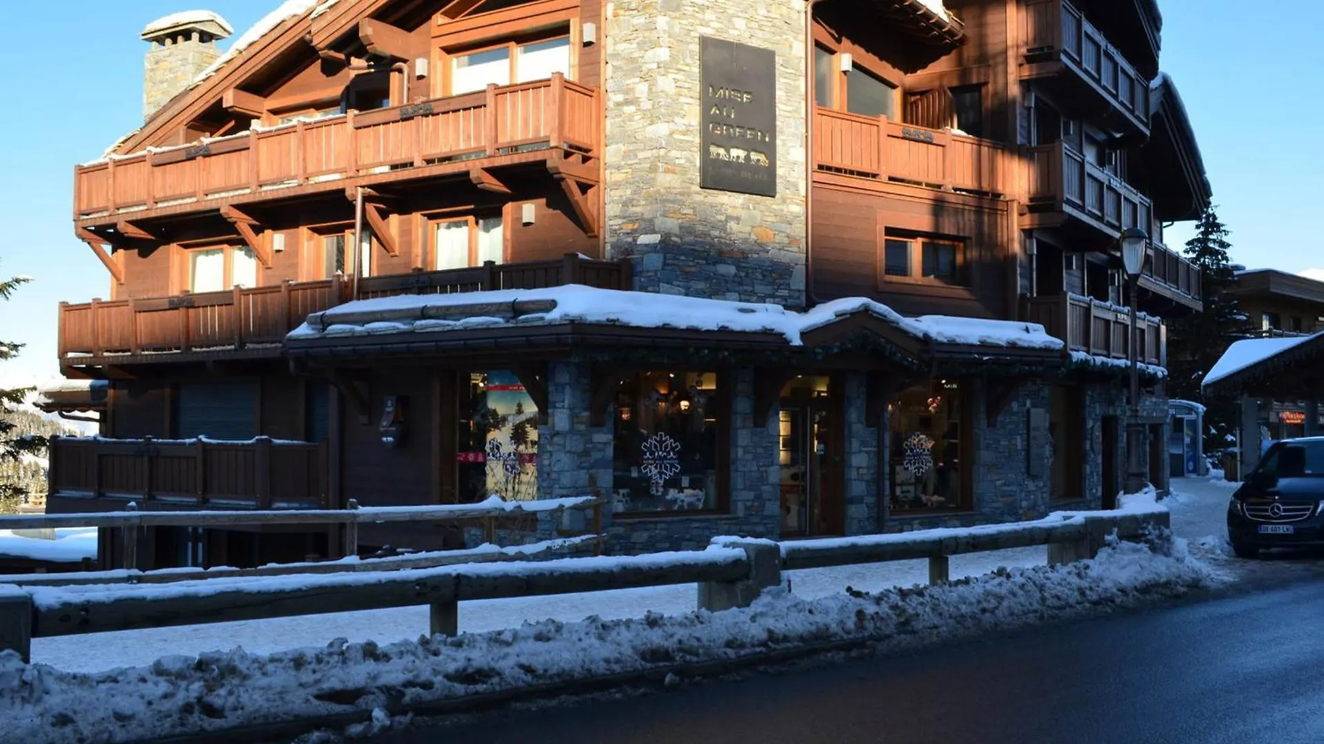 Appartement Cosy, Design, Renove, En Centre-Ville Avec Grande Chambre A Courchevel Moriond - Fr-1-563-44